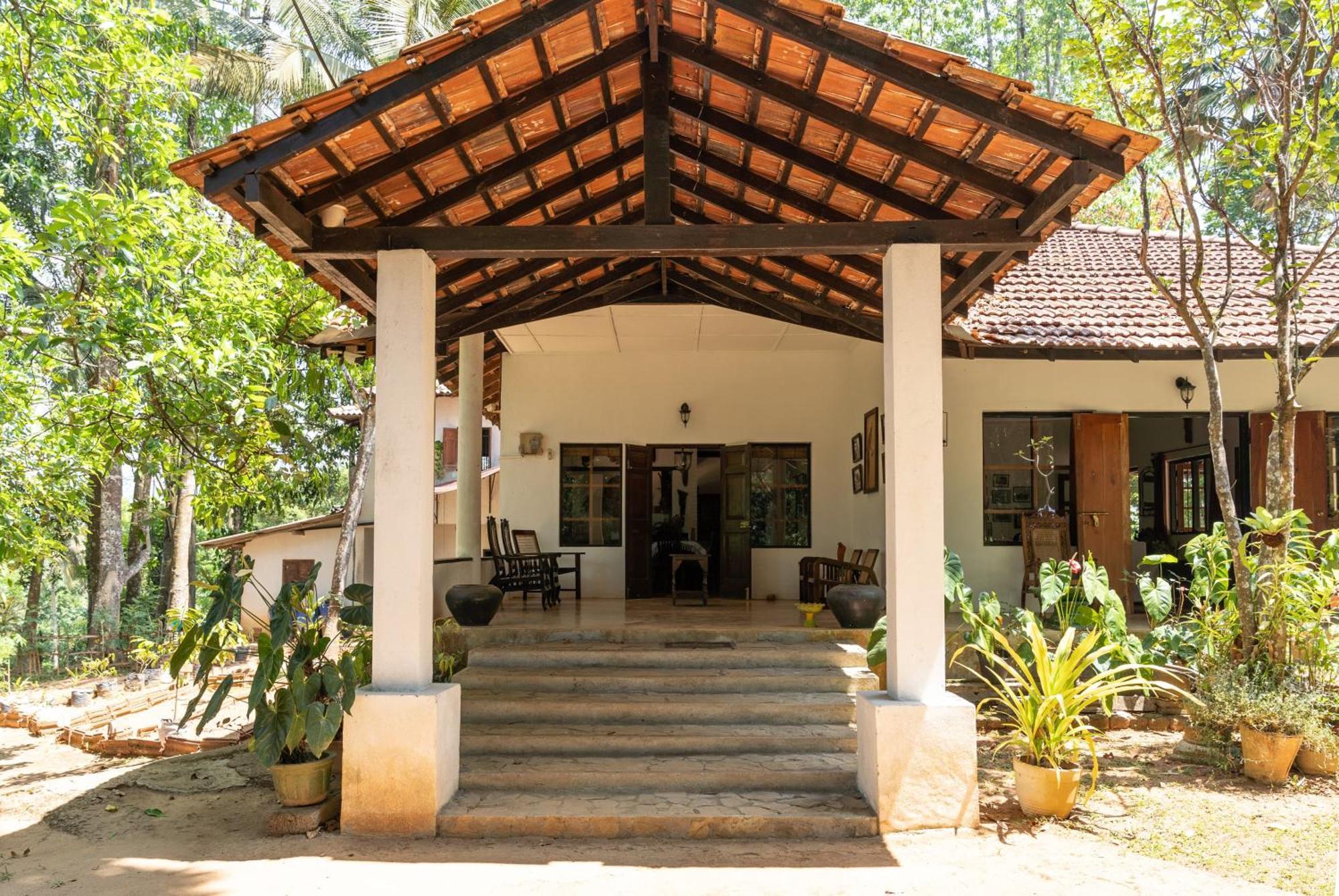 הוילה Arawwawala Captain'S Bungalow, Kandy מראה חיצוני תמונה